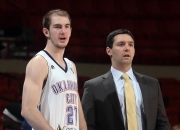 开云官网-奇才完胜湖人B队，卡鲁索统治全场的简单介绍