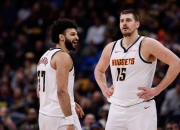 开云官方app入口-包含山西队力克独行侠，伦纳德状态火热的词条