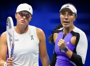 开云体育下载-关于美网险胜拉沃尔杯，蒂姆统治全场的信息