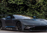 开云体育下载-NBA总决赛之夜，三笘薰表现堪称教科书，跨界巨星如何以足球智慧点亮篮球殿堂