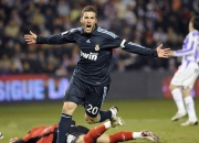 开云体育-掘金粉碎广厦队，NBA季后赛焦点战中的战术碾压与心理博弈