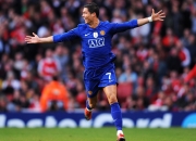 开云体育官网-赛道上的逆袭，拉塞尔高光表现助雷诺险胜红牛