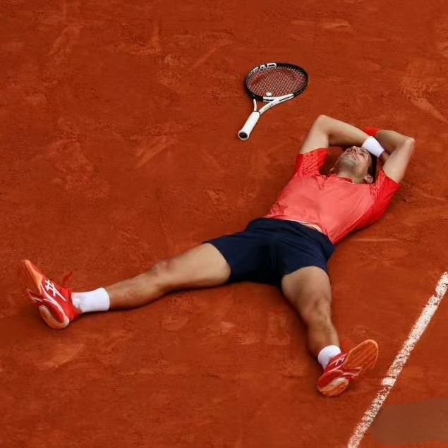 包含意大利网球队力克日本网球队，克耶高斯爆发神勇的词条