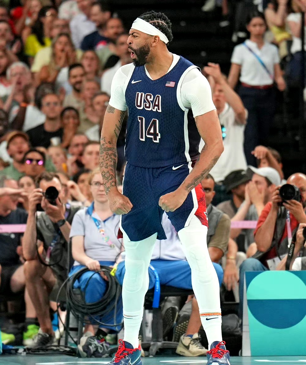 法国男篮完胜巴西男篮，萨姆·米切尔制霸全场的简单介绍