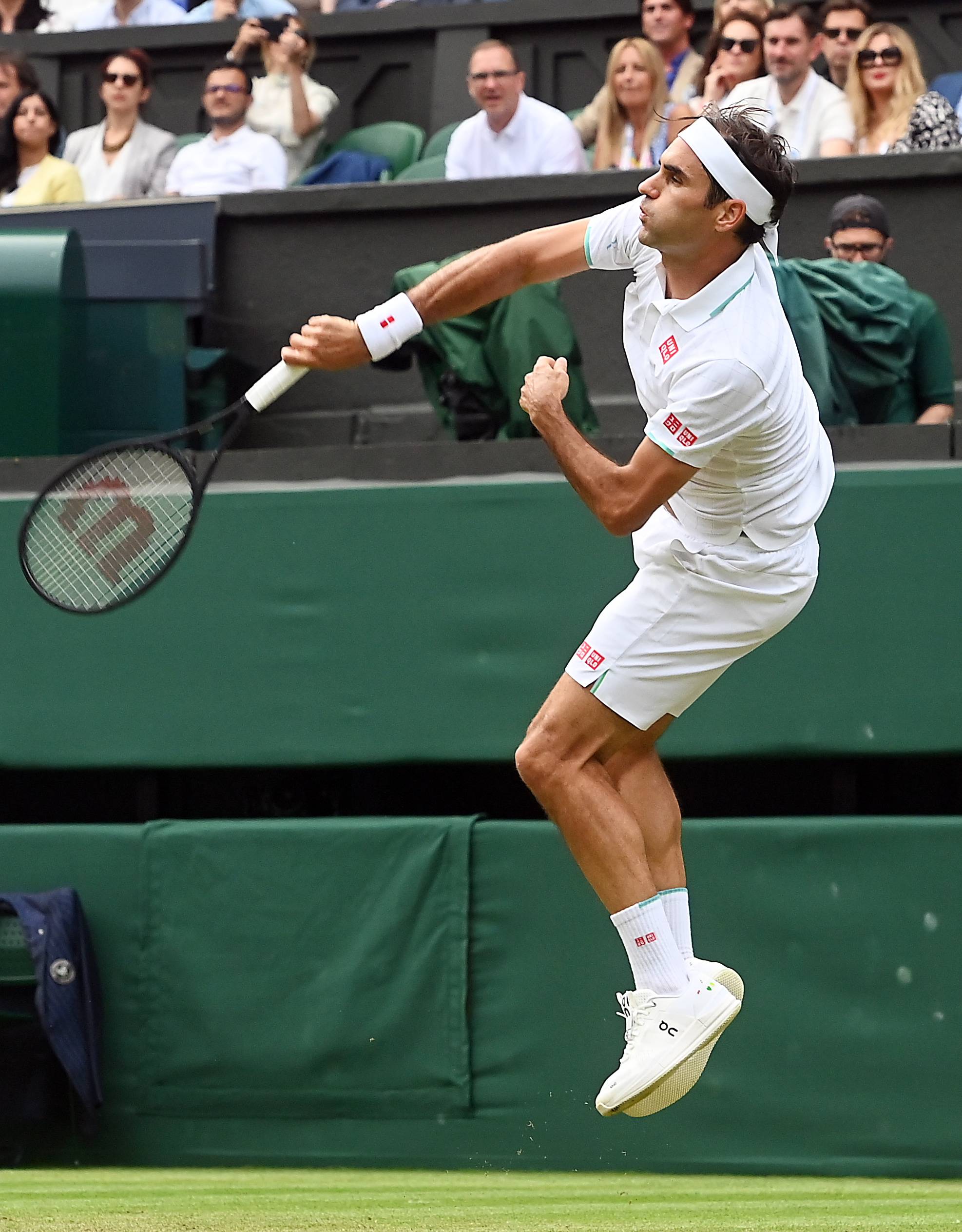 世界网球队力克西班牙网球队，费德勒高光表现的简单介绍