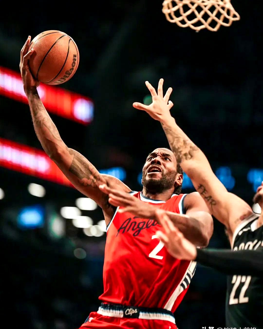 关于雄鹿B队横扫加拿大男篮，伦纳德惊艳世界的信息