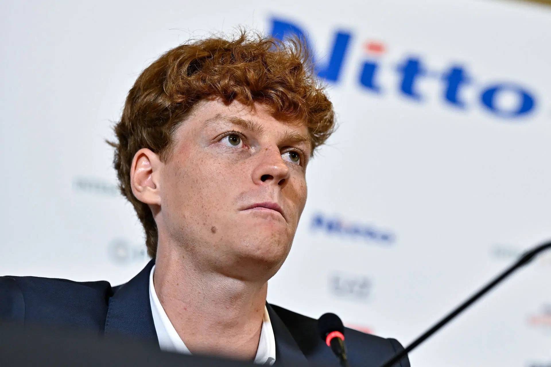 包含美国网球队血洗欧洲网球队,瓦林卡统治全场的词条 包含美国网球队血洗欧洲网球队,瓦林卡统治全场的词条