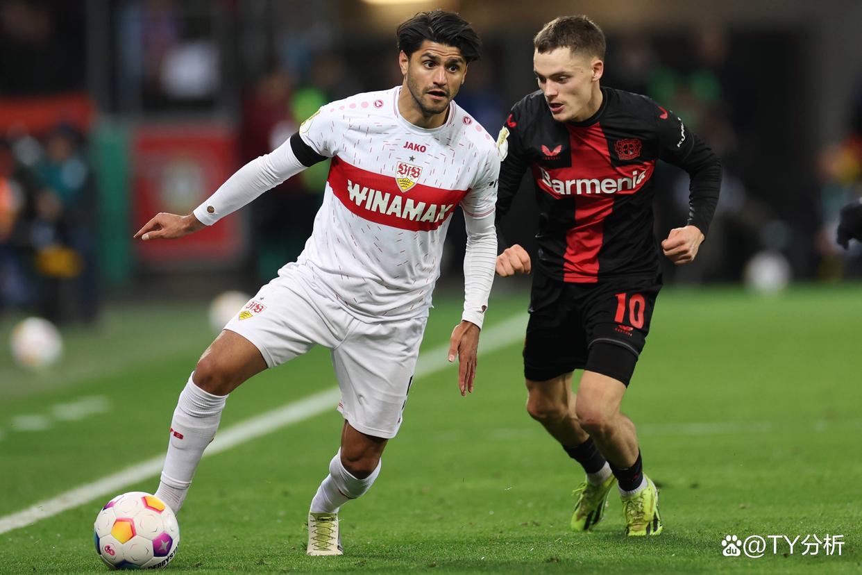 华尔斯球队主场逆转胜利,稳固中游位置 华尔斯球队主场逆转胜利,稳固中游位置