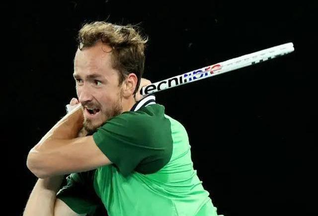 澳网力克年终总决赛，梅德韦杰夫带队取胜的简单介绍