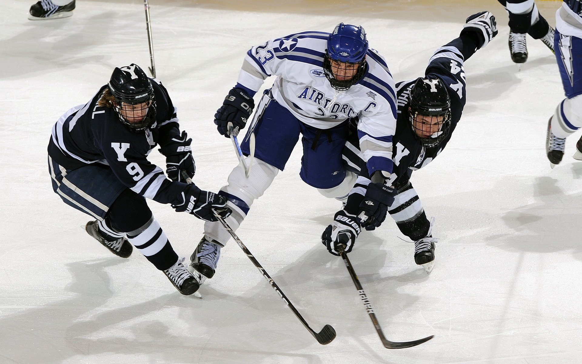 塞维利亚强势晋级威尔士，欧冠半决赛焦点战的战术革命与历史性突破