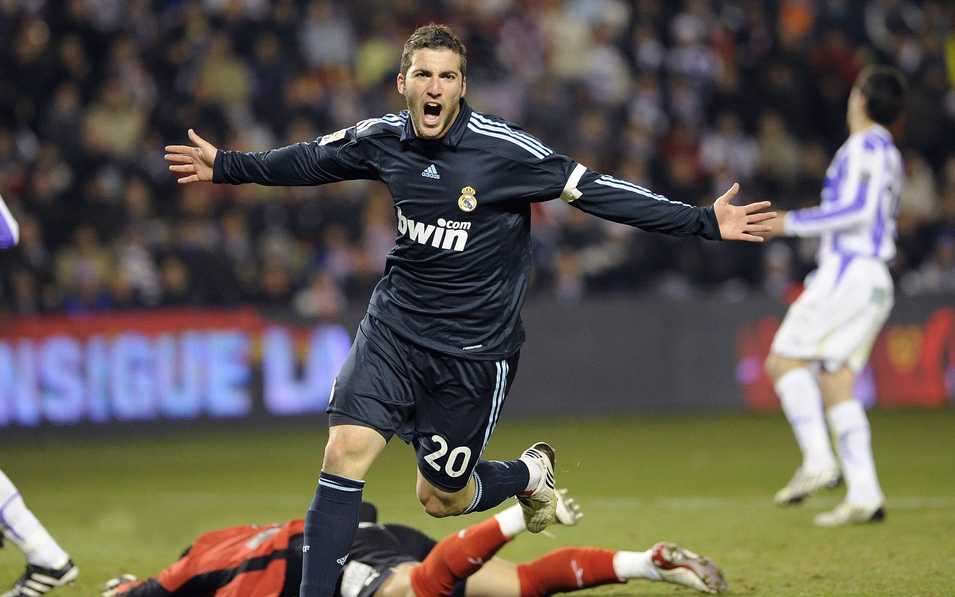 安赛龙高光闪耀，韩国队轻取马来西亚队展现亚洲羽坛新格局