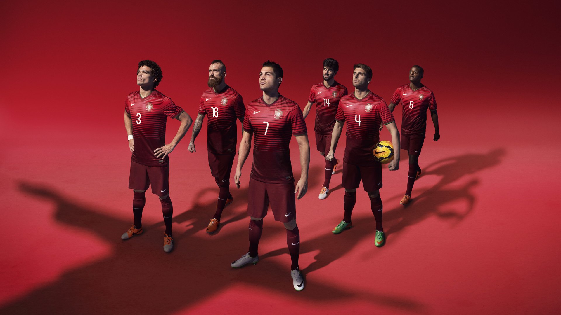 橙风破浪，诺里斯书写迈凯伦新篇章，鏖战梅赛德斯铸就唯一纪录